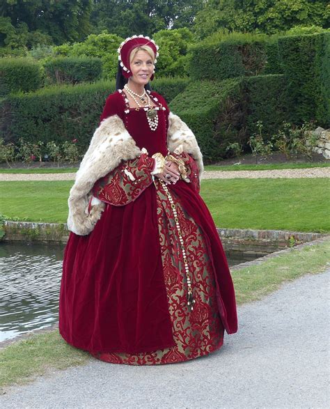 tudor period fashion